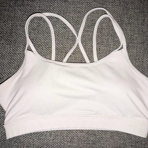 Gaiam Sports Bra - White - EUC - Medium - Picture 4 of 7